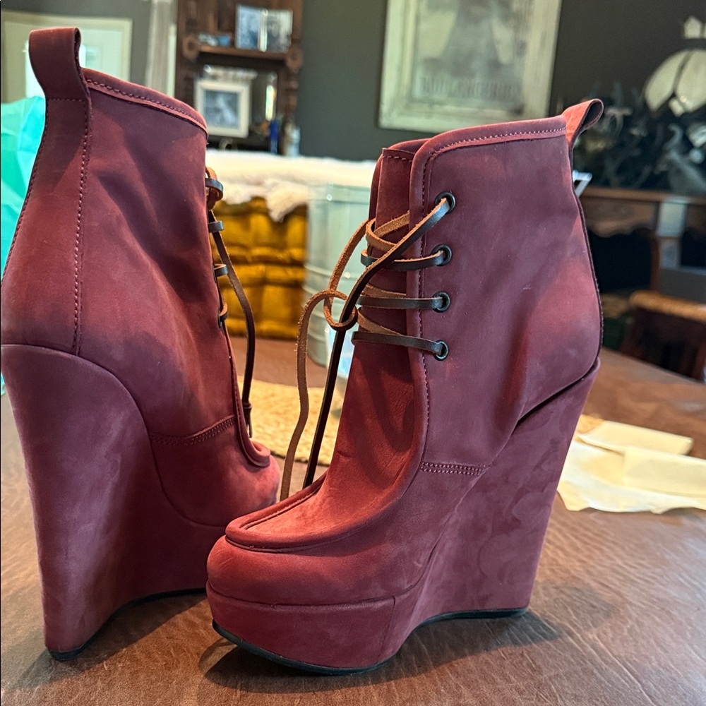 DSQUARED Burgundy Lace Up Wedge Boots - Picture 4 of 8